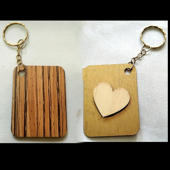 NEW Handcrafted Keychain Bag Tag! Italian Wood SD3. "I LOVE My Bag!" Wood Heart. - Picture 6 of 6